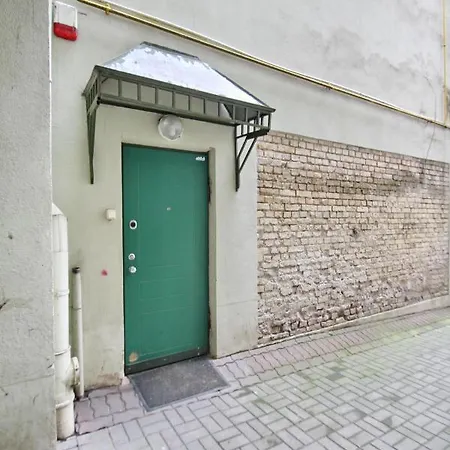 Апартаменти Cozy In Oldtown *